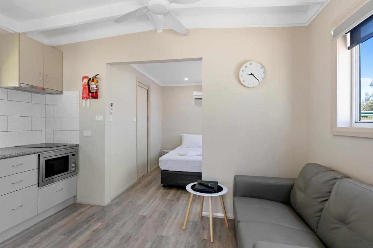 Big4 Moama Holiday Park Екстериор снимка